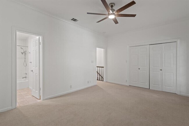 Building Photo - 506 W 33rd St