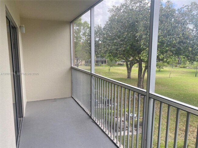 Building Photo - 800 SW 131st Ave