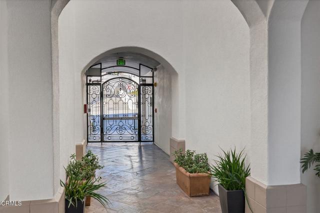 Building Photo - 436 Poli St