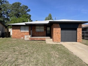 Building Photo - 3 Bedroom in Bethany