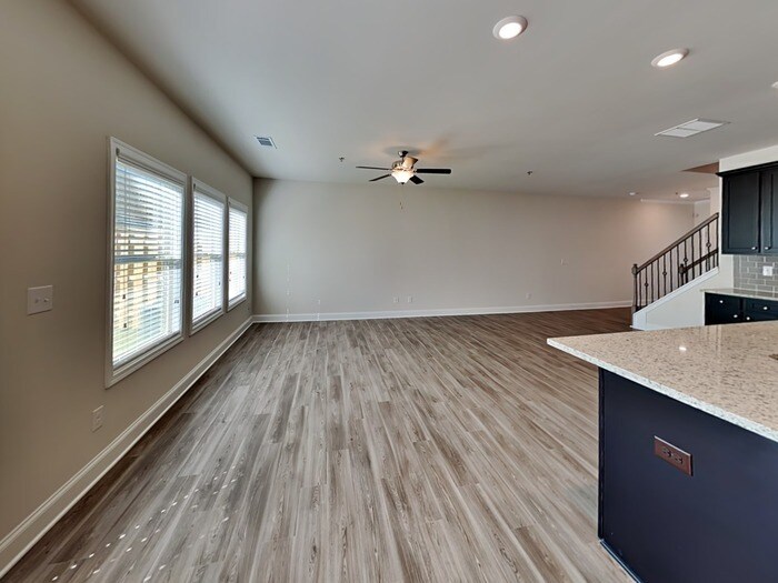 Building Photo - 123 Wayne Ln