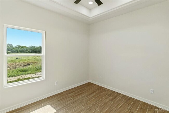 Building Photo - 14 N 17th St
