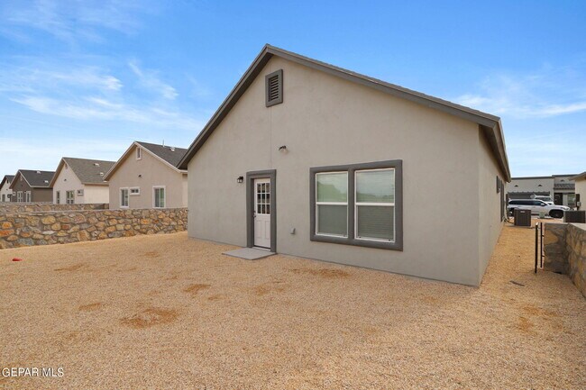 Building Photo - 5116 Joe Castillo St