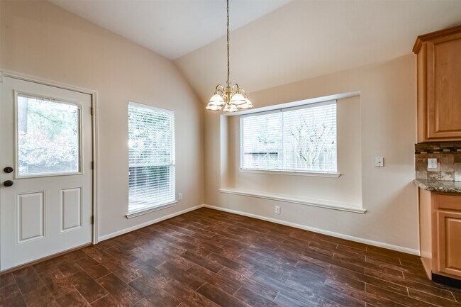 Building Photo - 17515 Fairgrove Park Dr