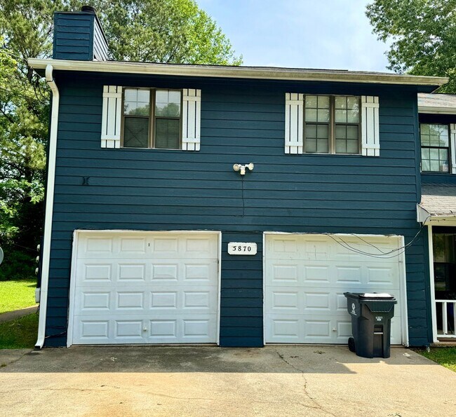 Building Photo - 5870 Sheldon Ct