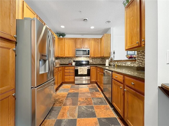 Building Photo - 4940 Underwood Ln N