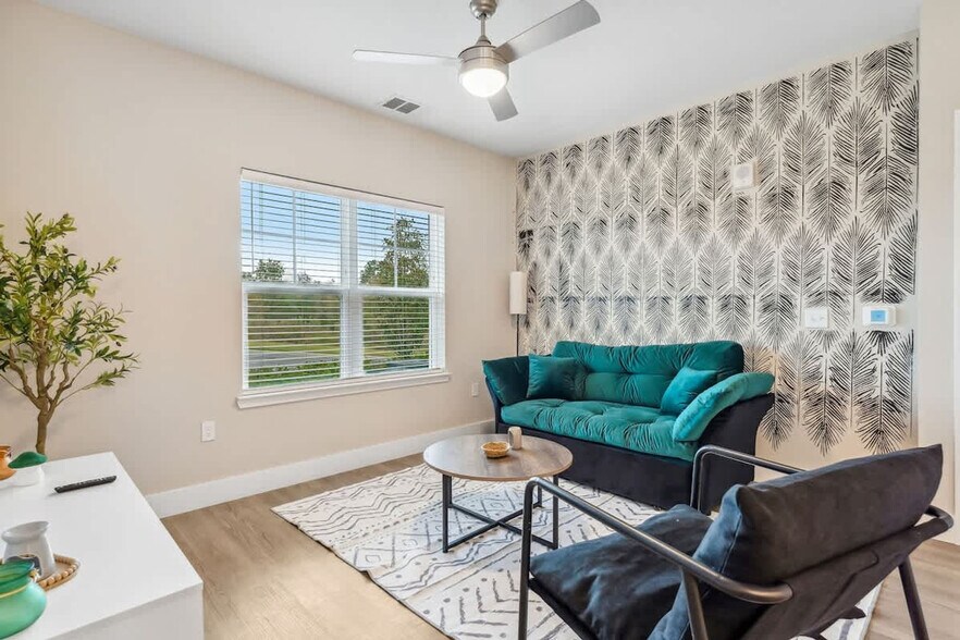 Primary Photo - 12550 Windy Pointe Lp