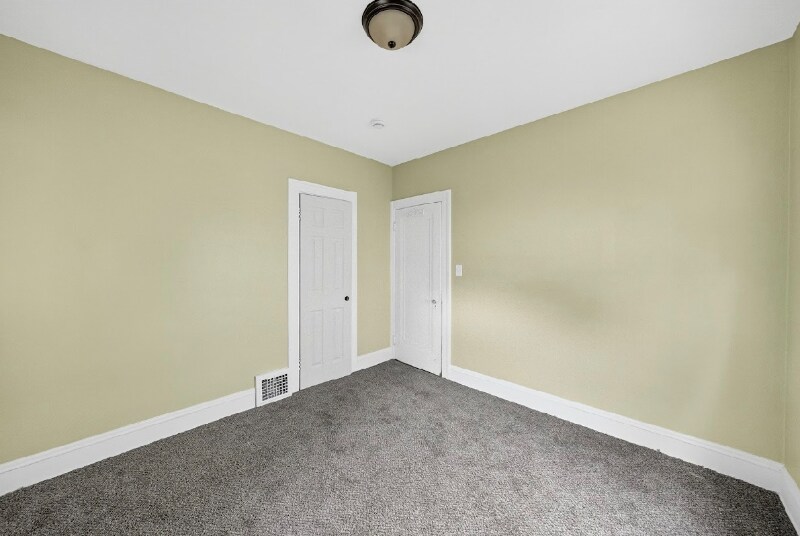 Building Photo - 4200 Cullen Dr