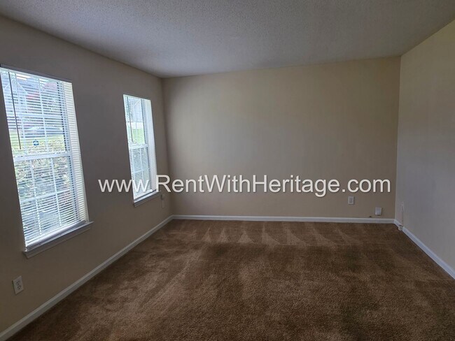 Building Photo - 6535 Manor Creek Dr