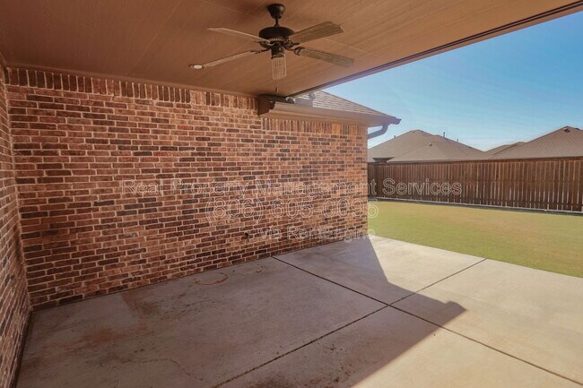 Building Photo - 9604 Justice Ave