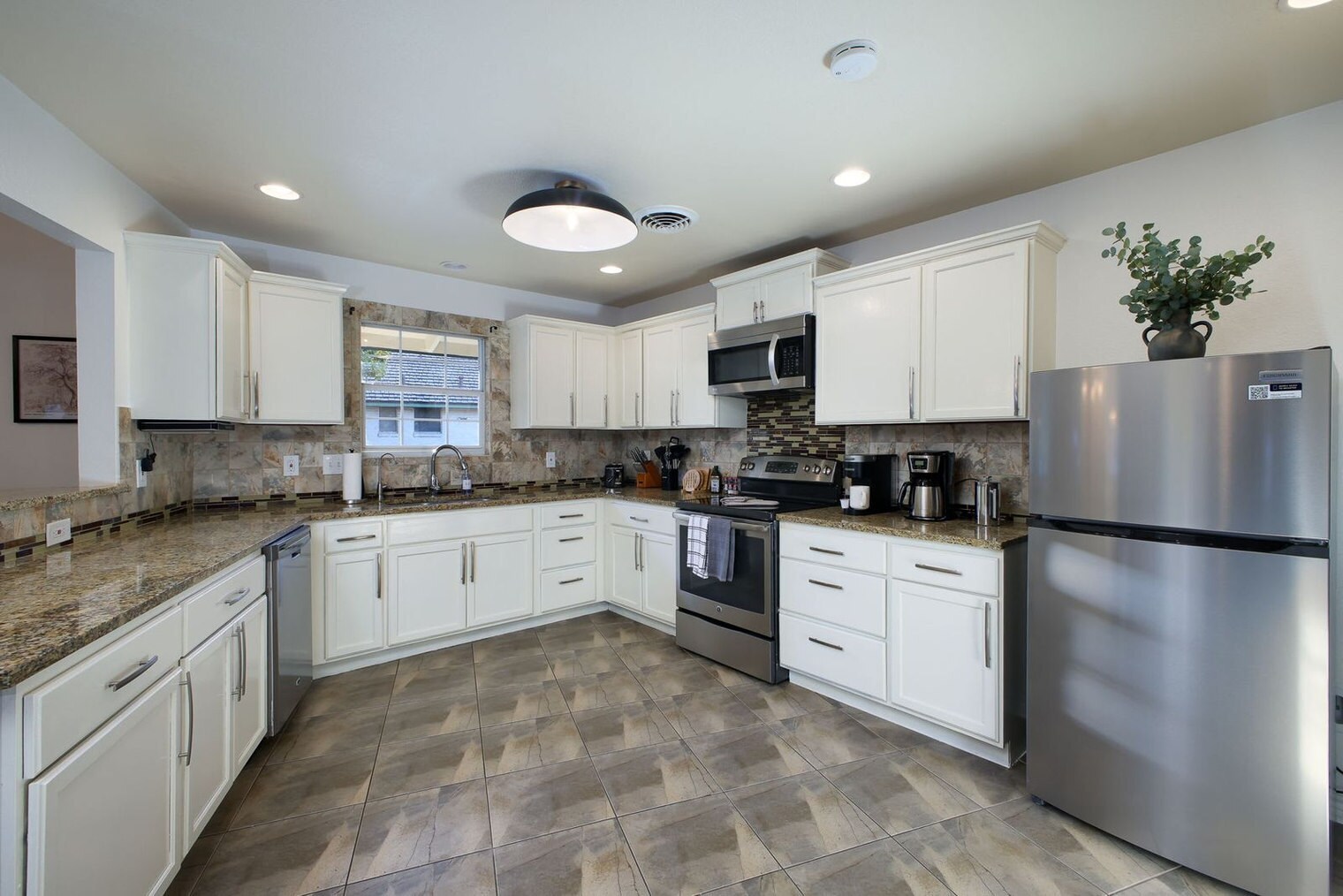 Building Photo - 107 Wickford Way