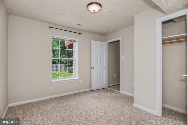 Building Photo - 14126 Rockinghorse Dr
