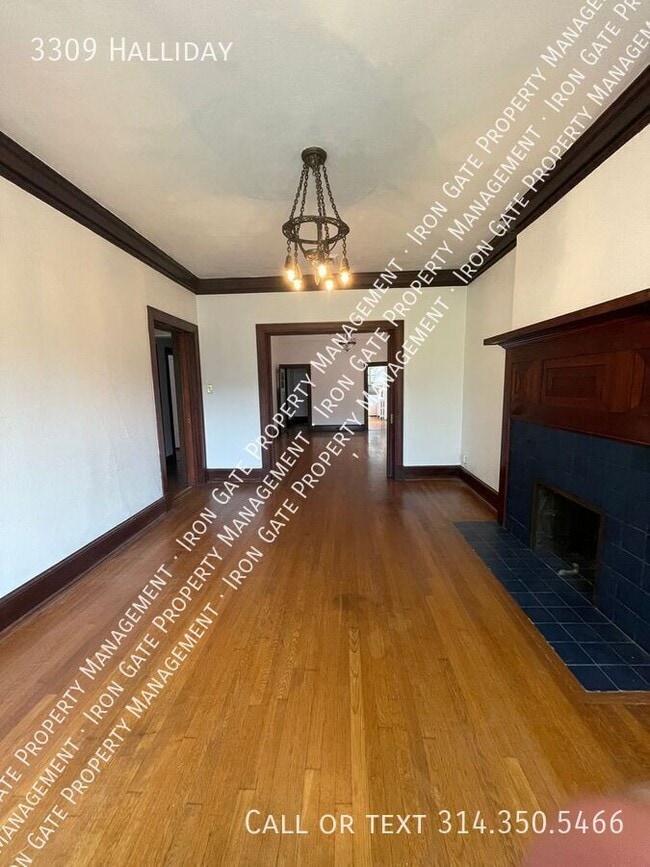 Building Photo - 3309 Halliday-