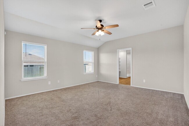 Building Photo - Beautiful 4 Bed Home in Mill Creek Estates | Open Floor Plan + Appliances Included!