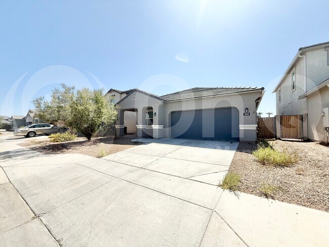 Building Photo - 3028 S 78th Dr