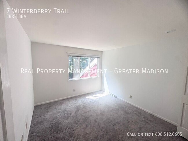 Building Photo - 7 Winterberry Trail