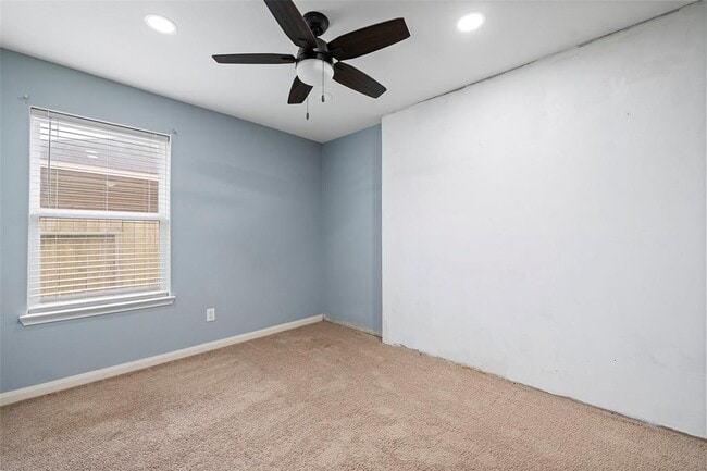 Building Photo - 9811 Texas Cut Ln