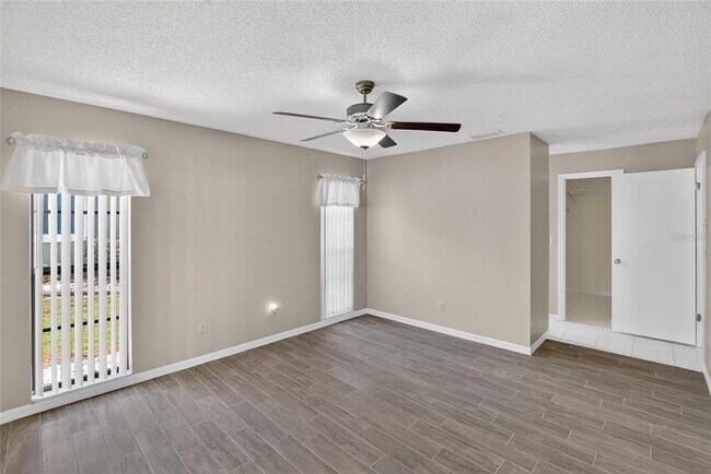 Building Photo - 1831 Wolf Laurel Dr