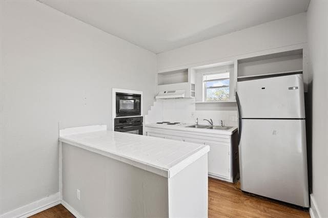 Building Photo - 909 W Chestnut St