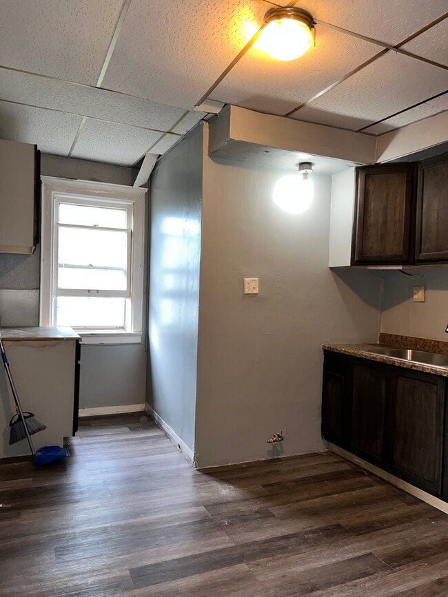 Building Photo - 1639 N 33rd St