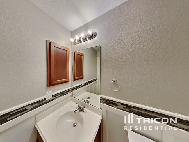 Building Photo - 18418 Westgate Springs Ln