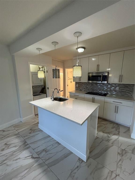 Building Photo - 912 NE 15th Ave