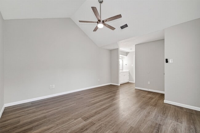 Building Photo - 12227 W Village Dr