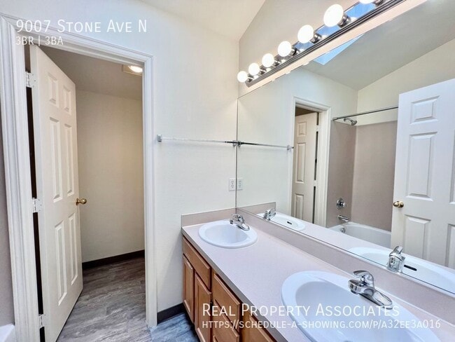 Building Photo - 9007 Stone Ave N