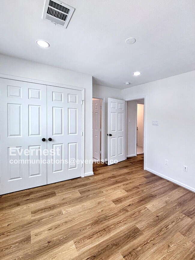 Building Photo - 9913 Porto Rico Rd
