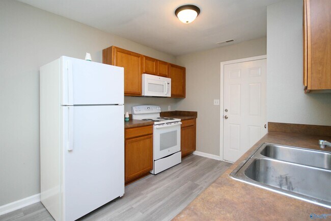 Building Photo - 138 Bayside Ln