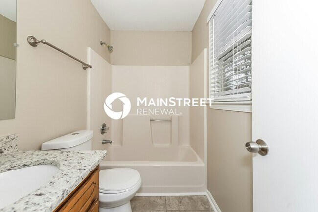 Building Photo - 3 Bedroom Pet-Friendly Home in Stockbridge, GA with Main Street Renewal