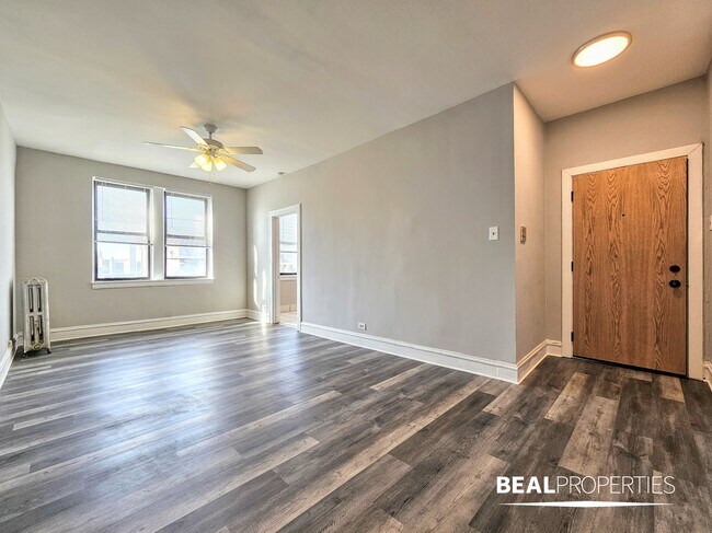 Building Photo - 4851 N Damen Ave