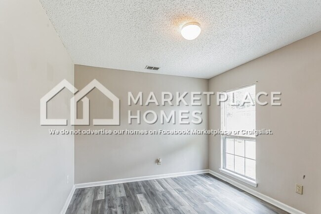 Building Photo - 508 N Bridgestone Ave