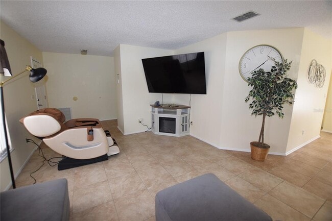 Building Photo - 7748 Indian Ridge Trail S