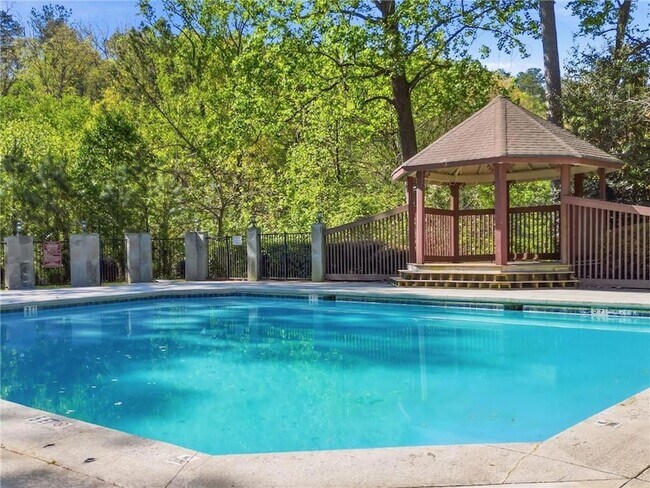 Building Photo - 904 Wentworth Ct