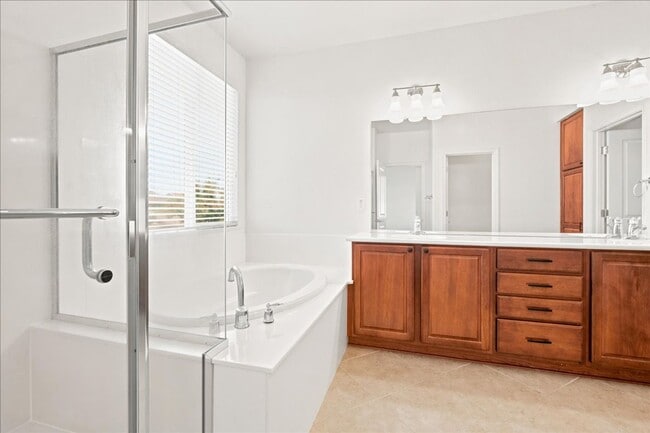 Building Photo - 3169 Parkham Dr