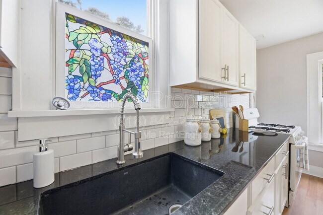 Building Photo - 1415 W Reconciliation Way