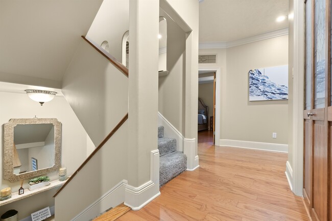 Building Photo - 5004 Cypress Lake Dr