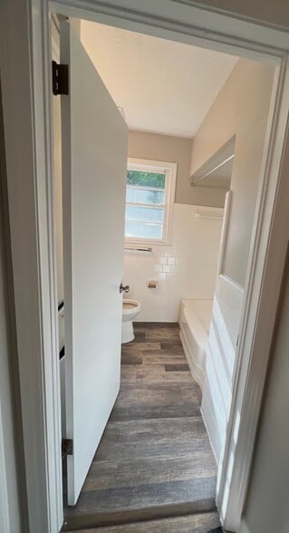 Building Photo - 4222 Yates Dr