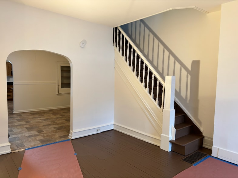 Building Photo - 3925 Burgoon Rd