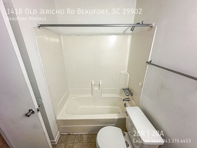 Building Photo - 141B Old Jericho Rd Beaufort, SC 29902-