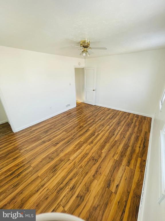 Building Photo - 7127 Eastbrook Ave