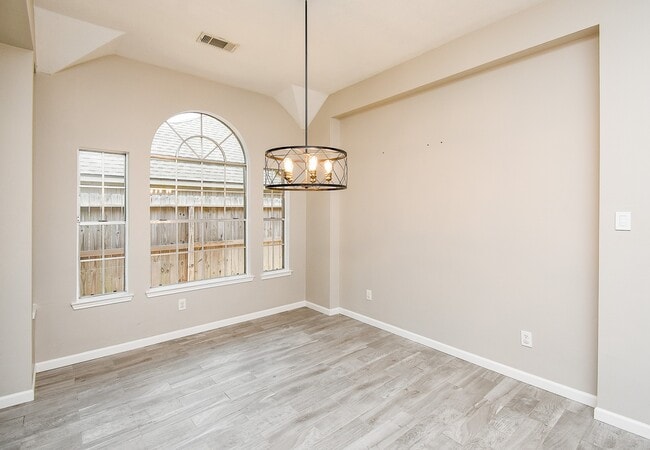 Building Photo - 23122 Beech Canyon Dr