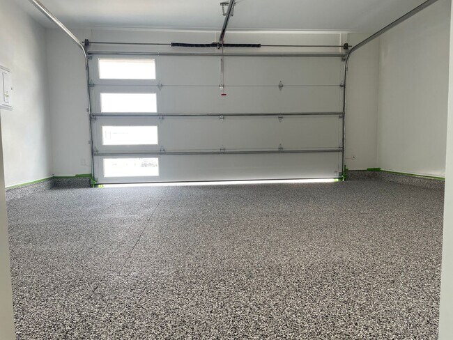 Building Photo - 750 W Scarlet Hill Dr