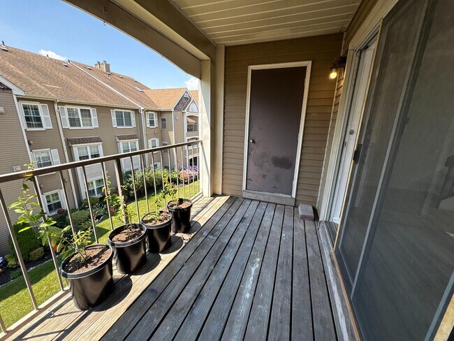 Building Photo - 72304 Delaire Landing Rd