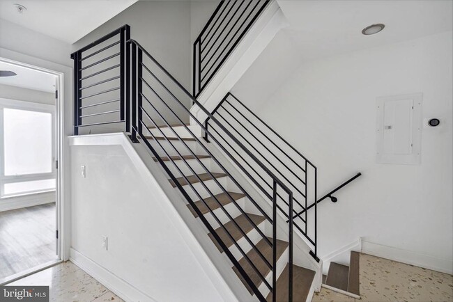 Building Photo - 1930 N 2nd St