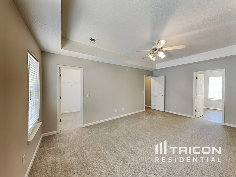 Building Photo - 169 Brooksong Dr
