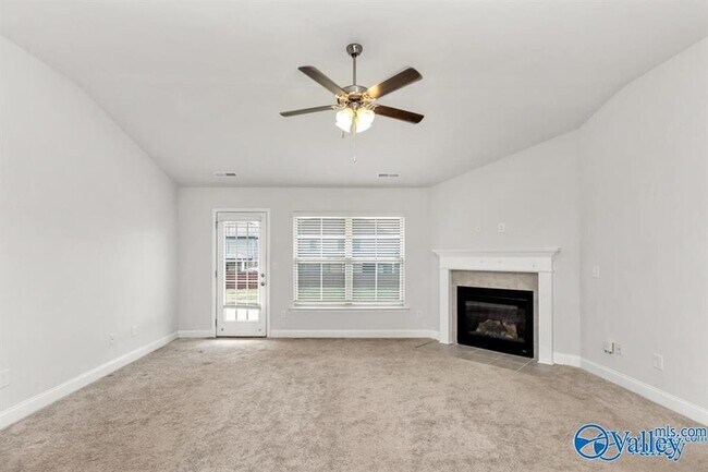 Building Photo - 283 Harold Murphy Dr
