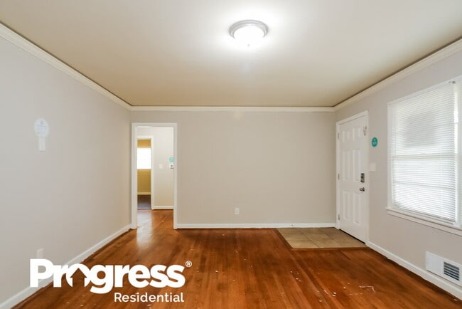 Building Photo - 1201 Monterey Dr