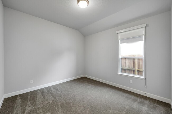 Building Photo - 8431 Willow Whisper Ln